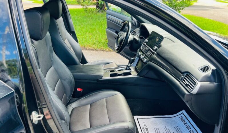 
								Used Honda Accord full									