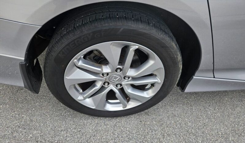 
								Used 2018 Honda Accord full									