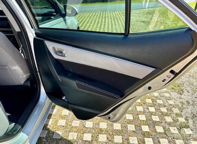 
								Used 2017 Toyota Corolla full									