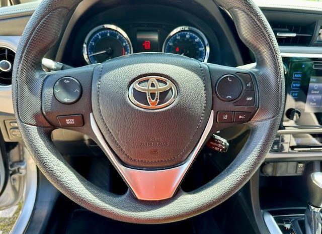 
								Used 2017 Toyota Corolla full									