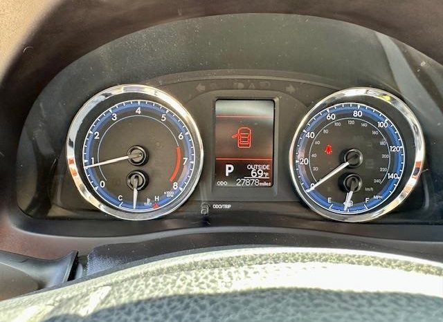 
								Used 2017 Toyota Corolla full									