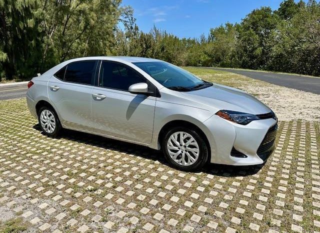 
								Used 2017 Toyota Corolla full									