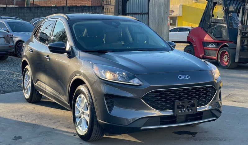 
								Used 2020 Ford Escape SE full									