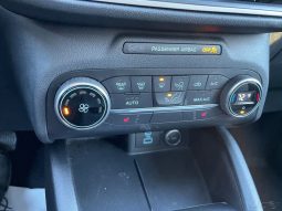 
										Used 2020 Ford Escape SE full									