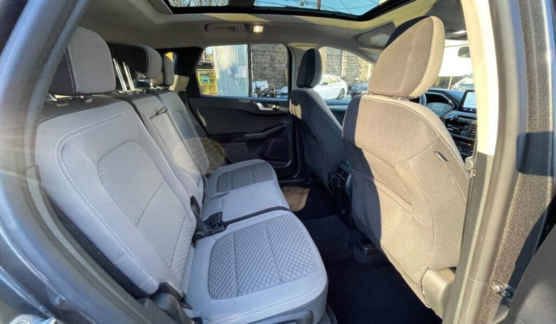 
								Used 2020 Ford Escape SE full									