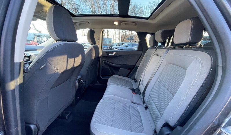 
								Used 2020 Ford Escape SE full									