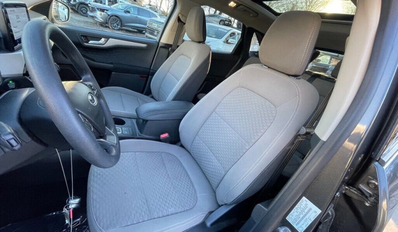 
								Used 2020 Ford Escape SE full									