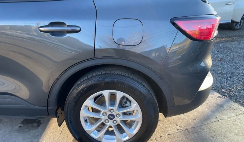 
								Used 2020 Ford Escape SE full									